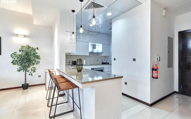 3B-Tiaraaquamarine-505 By Bnbmehomes