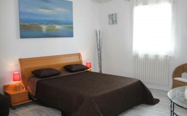 Gîte Bricqueville-sur-Mer, 6 pièces, 11 personnes - FR-1-362-403