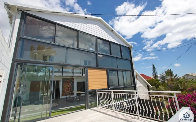 Villa Jacinthes - 250m2 à Saint Denis