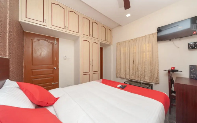 OYO 23566 Flagship Daffodils Nest