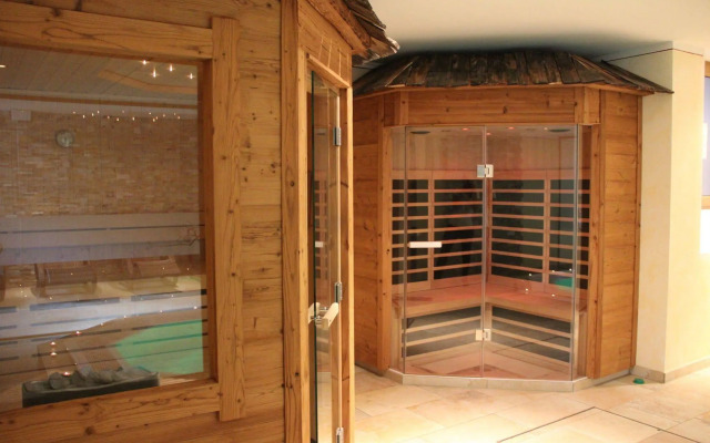 Hotel Alpina Ros Demming