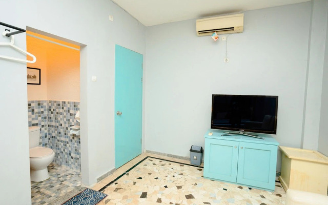 RedDoorz near RSUD Kota Mataram