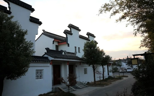 Lianyungang Donghai Shisu Onsen Villa