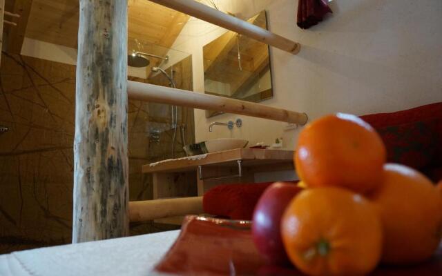 La Ücia by Fana Ladina