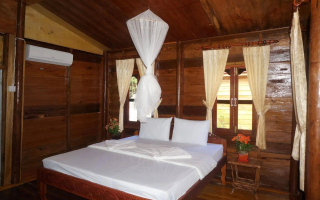 Romdoul Koh Rong Island Resort