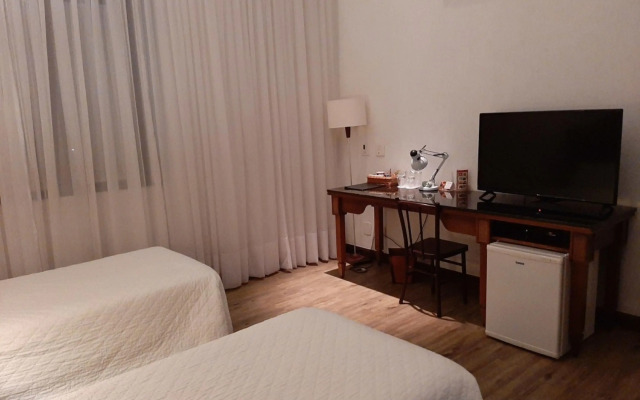 Johnscher by SJ - San Juan Curitiba