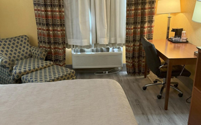 Quality Inn Manitowoc