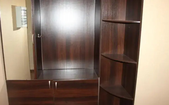 Houseroom F