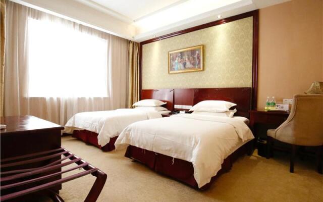 Vienna Hotel Suzhou Luokou Furniture Store