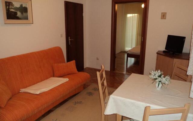 Apartments Racetin