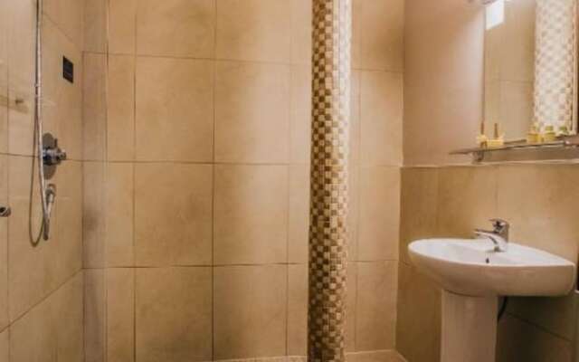 Duke Of Edinburgh Hotel