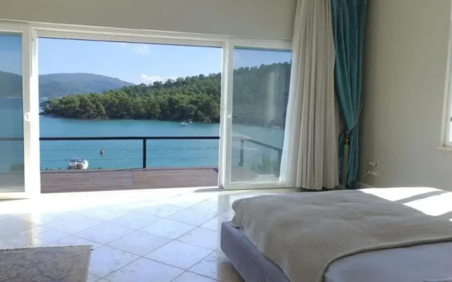 Vhillas Private Luxury Villa Leo