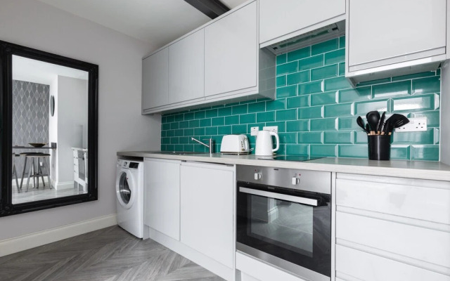 Staycations Maldon Suites
