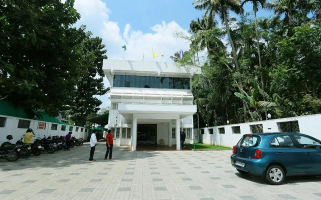 Rachana Hotels By OYO Rooms