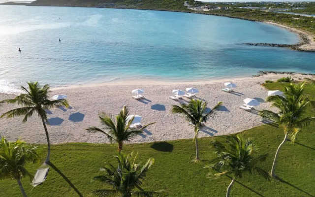 Oceanfront Luxury Villa Infinity Plunge Pools
