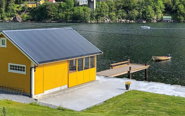6 Person Holiday Home in Oystese