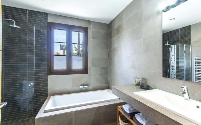 Villa With sea View and Private Pool