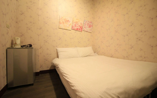 Fengjia Backers Hostel