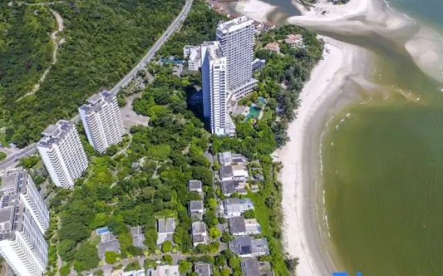 Yunzhifan Holiday Hotel