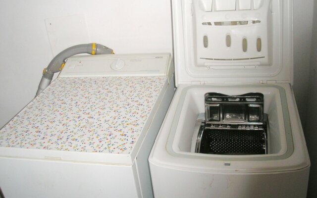 Apartment With 2 Bedrooms in Carcassonne, With Wonderful Mountain View