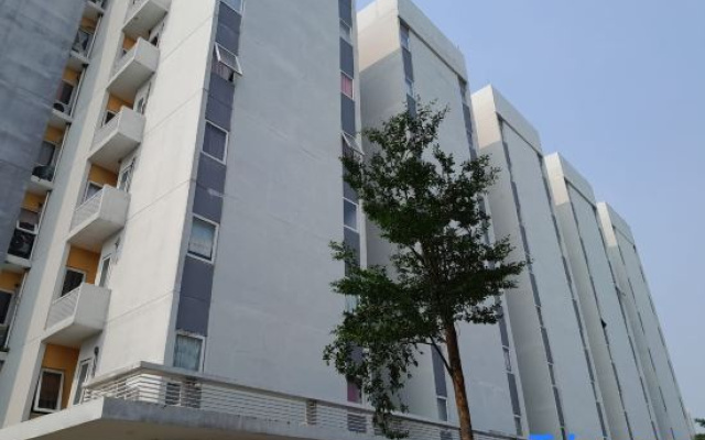 Smart Inn at Aeropolis Residence – Exterior – Tangerang