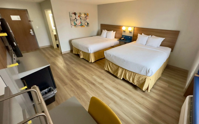 Microtel Inn & Suites by Wyndham Denver Airport