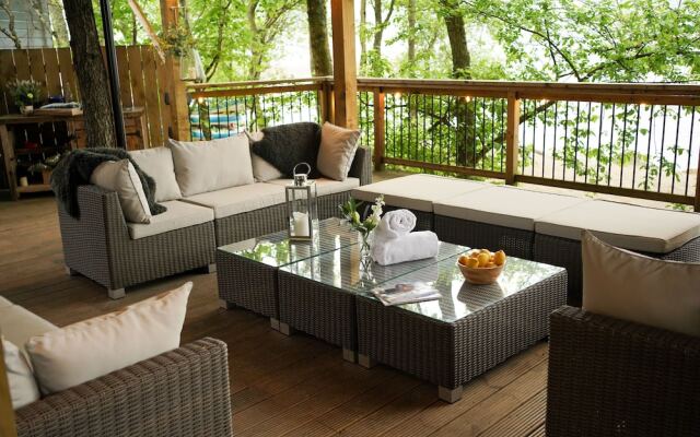 9 Loch View Luxury Loch Views