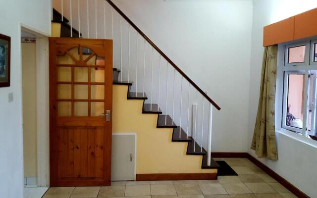 Hibiscus House Seychelles Self Catering