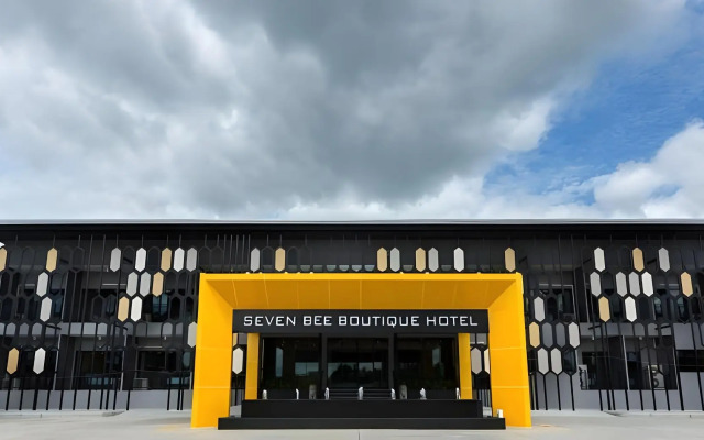 Seven Bee Boutique Hotel
