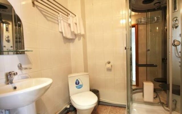 Hotel Antares