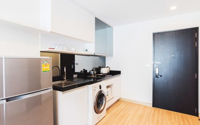 Sky Walk Condominium By Favstay