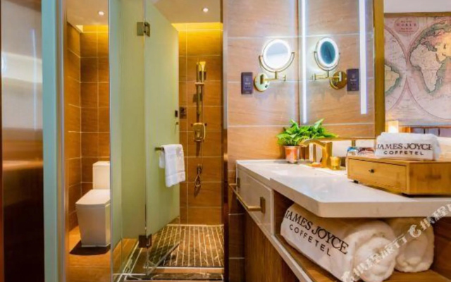 Yibin Lingang University City Exhibition center James Cafe Hotel – Bathroom – Yibin