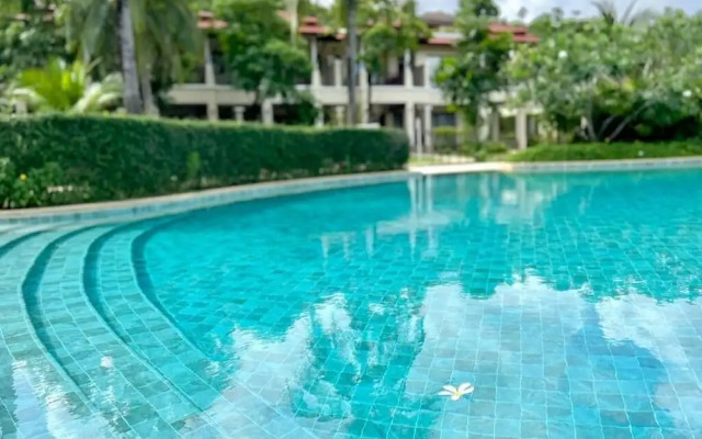 Laguna Village by RESAVA