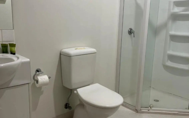 Star Bar Cafe and Hotel