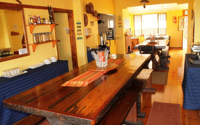 Flintstones Guest House Durban