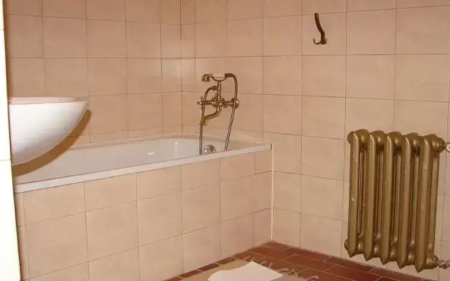 Gościniec Koćmierzów