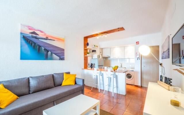 #065 Vila Magna Flat with Pool by Home Holidays