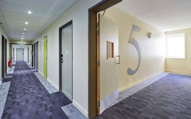 Campanile Paris - Saclay