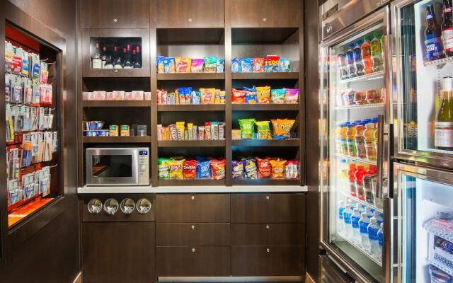 Courtyard Springfield Airport