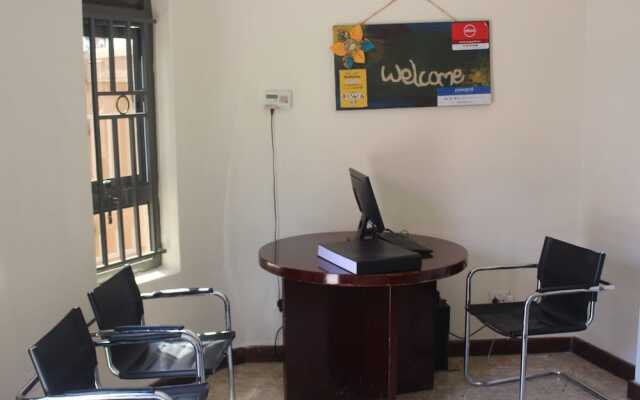 Montane Safaris Hotel