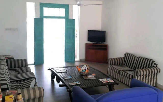 Hangover Hostels Airport @ Katunayake