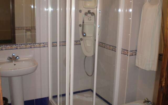 Hotel Restaurante La Yedra