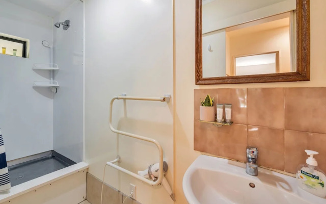 Ponsonby Holiday Home Near The City