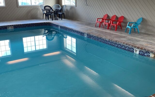 Super 8 Carroll/East