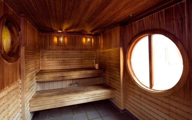 Home Hotel Uman - Dinner included