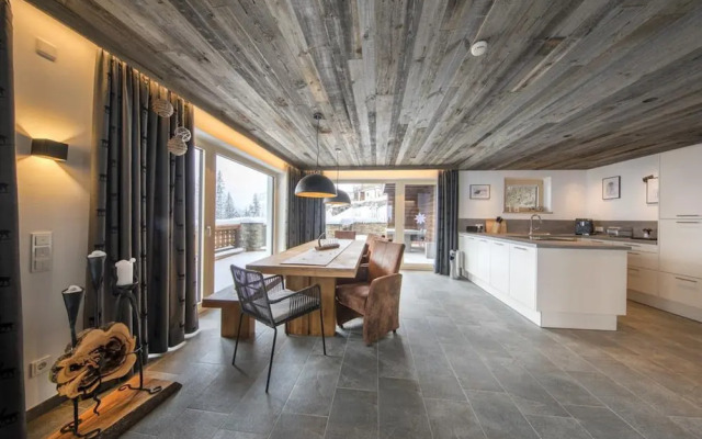 Amazing Chalet in Neukirchen near Wildkogel Ski Arena