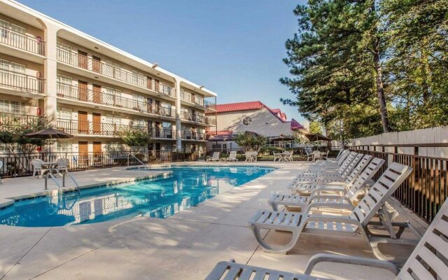 Clarion Suites Augusta