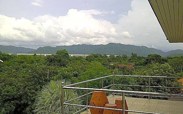 Bhuthara Resort
