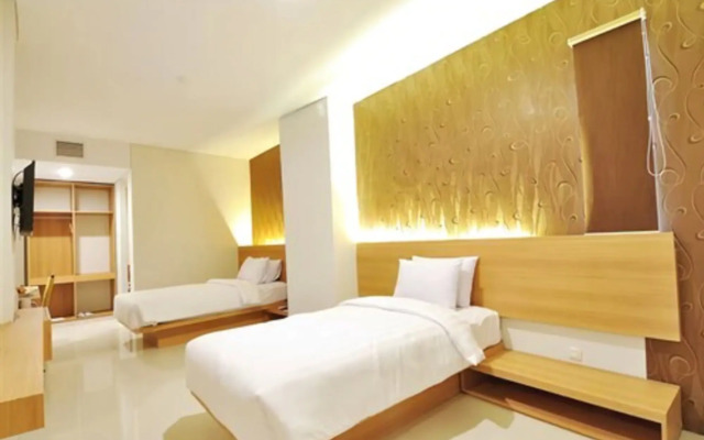 Tickle Hotel