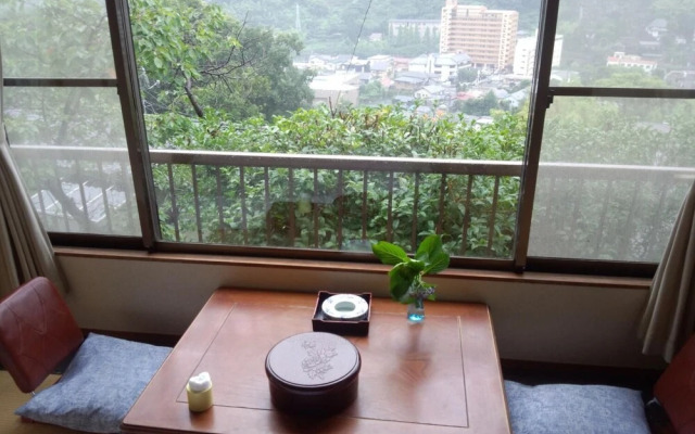 Yugawara Onsen Apolosou